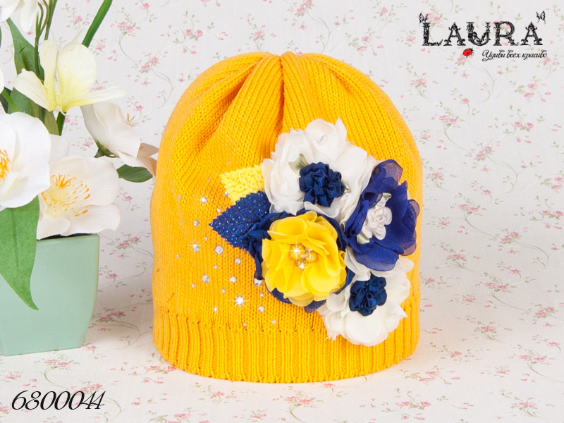 Шапка Laura весенняя