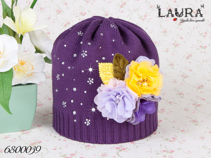 Шапка Laura весенняя