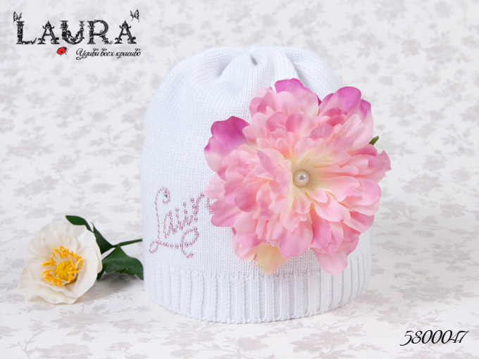 Шапка Laura весенняя